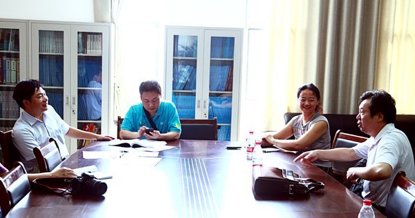 央视来校借智 鄂南文化研究中心捧出“茶文化”