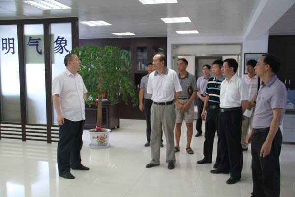 体育系教工党支部与市气象局党支部签订共建协议