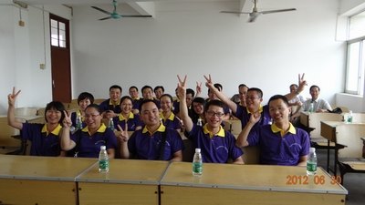 ���ù���ѧԺ�ƴ�99-1��У�ѱ�ҵ10���귵ĸУ�ž�