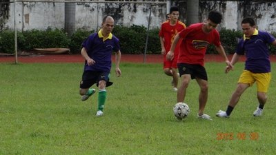 ���ù���ѧԺ�ƴ�99-1��У�ѱ�ҵ10���귵ĸУ�ž�