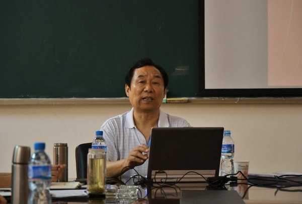 ������ѧ�Ϻ��Ӿ�����ѧԺ��У���º�����ڵ��人���̴�ѧ����