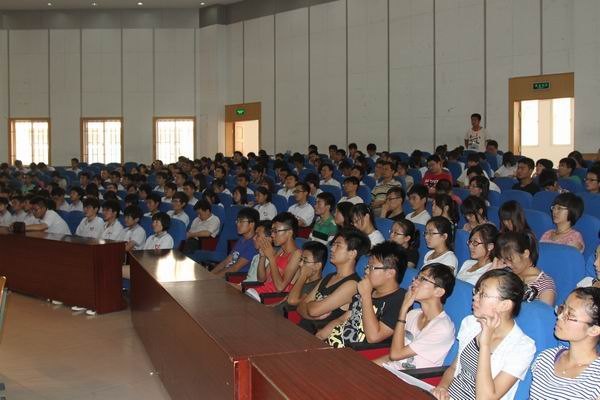 潍坊市大学生服务“四个潍坊”暨潍坊学院暑期社会实践活动启动