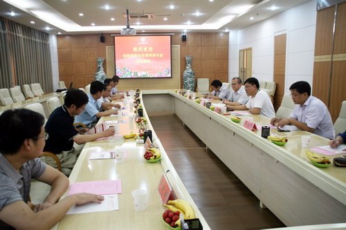 省经信委领导和专家来山东建筑大学考察交流