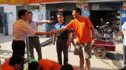 У��ί����������һ�п�������ѧԺ���ʵ����Ա