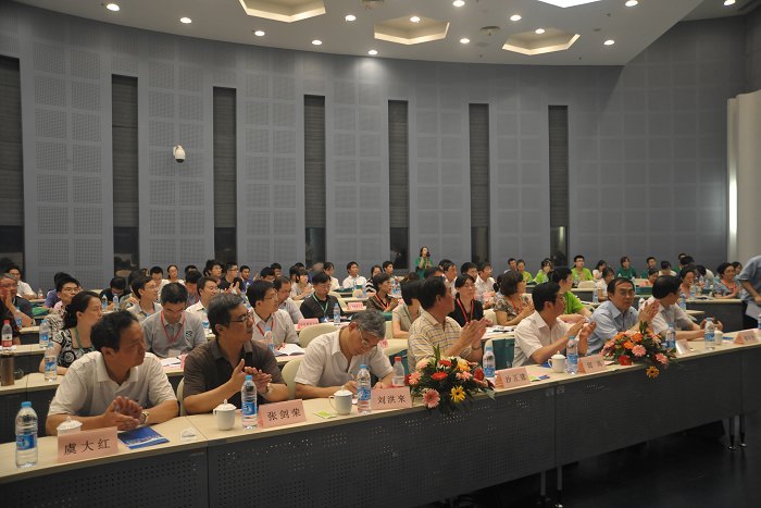 大学生化学精英齐聚东华大学 上演实验技能大比拼——第六届上海大学生化学实验竞赛在校举行