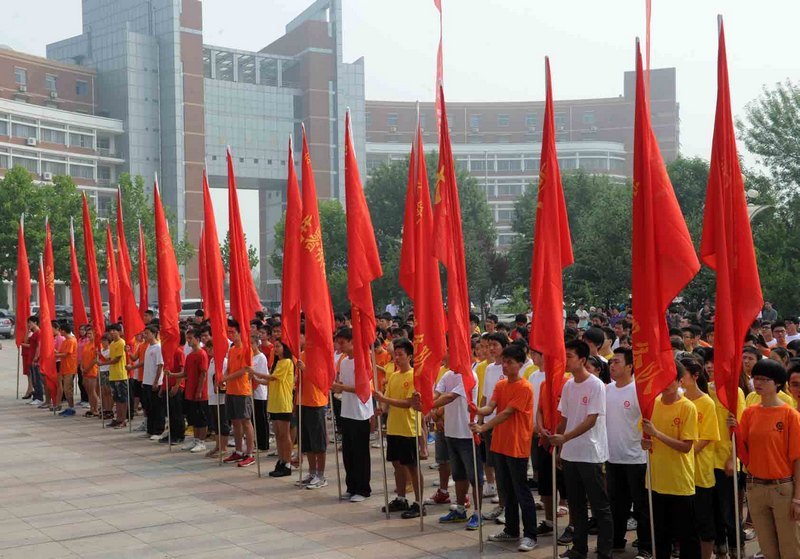 滨州学院举行2012年大学生暑期社会实践出征仪式