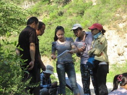 生物学院植物调查团走进南口虎峪