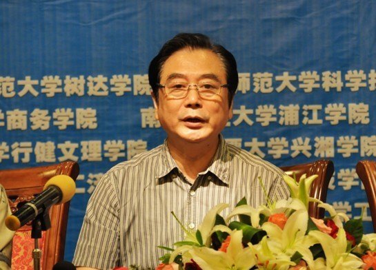 全国部分独立学院院长联谊会暨2012年夏季峰会在汉召开