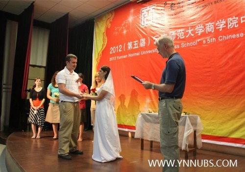 夏令营课堂趣味无限 西方婚礼大放异彩