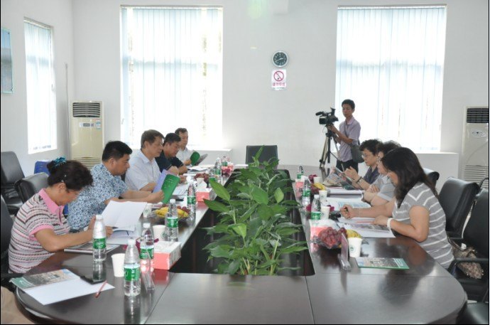 台湾长庚技术学院荣誉院长廖张京棣一行来访中山大学南方学院