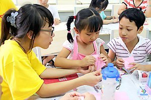 投身实践跟党走 服务基层写青春——济南大学2012年暑期社会实践活动扎实有效