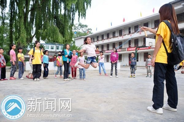 �����򡰰����ж���־Ը�����Ŷӿ�չ����֧�̻