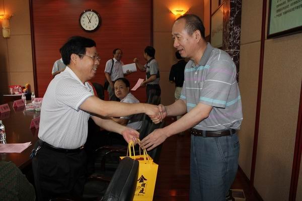 校领导率团考察湖南文理学院