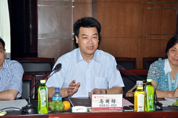 校党委书记马国防率团考察哈尔滨学院