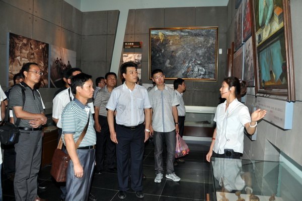校党委书记马国防率团考察黑河学院