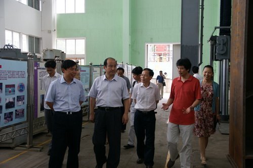 校党委书记周应佳走访中铁大桥局桥梁科学研究院