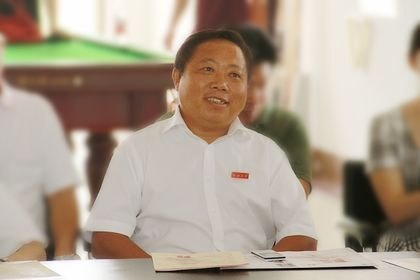 学校召开女子合唱团庆功座谈会