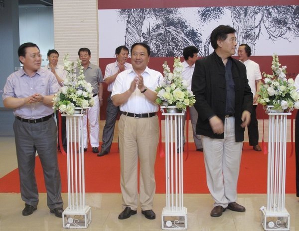 徐利明书画篆刻作品展在大连隆重开幕