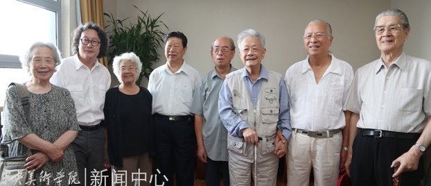 中央美术学院教授周令钊、伍必端获中国文联第十届造型艺术成就奖
