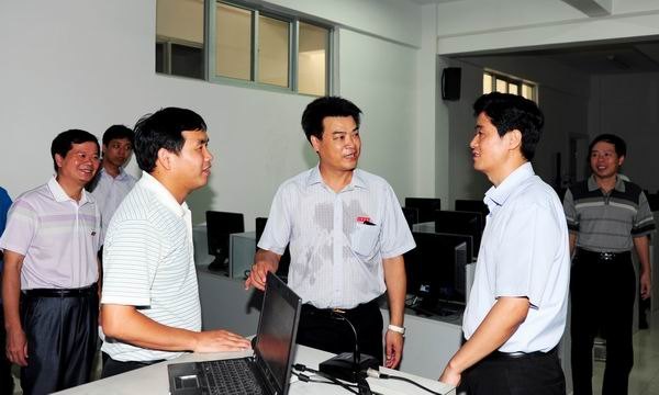 余红胜张丽娟等市领导调研科技创新工作