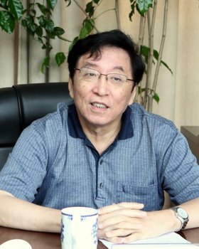 江苏省人大常委会副主任赵龙一行视察常州工学院