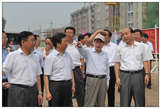 省委书记袁纯清今日上午视察晋中学院新校区工地