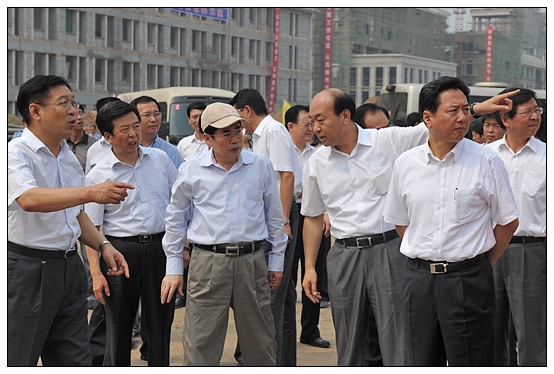 省委书记袁纯清今日上午视察晋中学院新校区工地