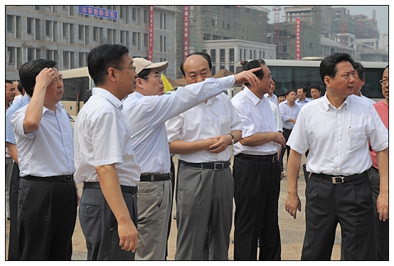 省委书记袁纯清今日上午视察晋中学院新校区工地