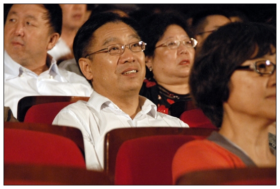 【网络电视台】音乐学院参加太原海峡两岸合唱音乐会