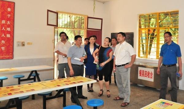 李学全校长到五年制大专部现场办公