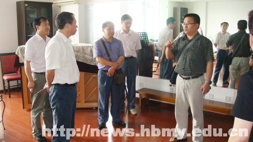 校工会组织工会干部参加业务培训