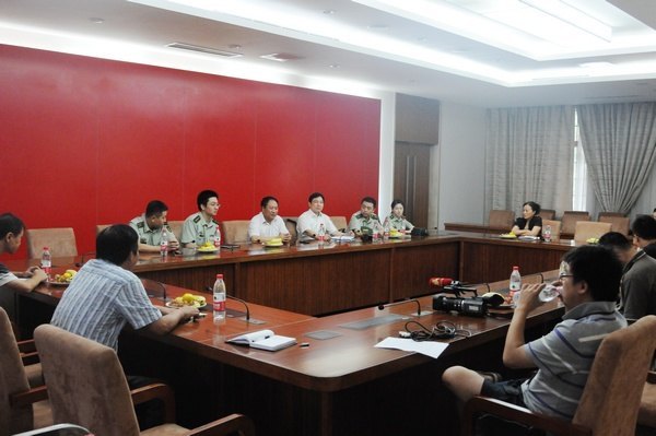 南京市公安消防局、鼓楼区消防大队来南京艺术学院检查消防安全工作