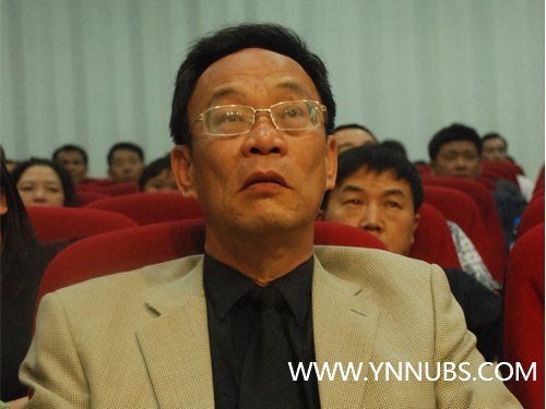 云南师范大学商学院召开2012级新生家长代表座谈会