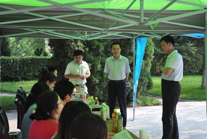 2012级全日制硕士研究生来校报到