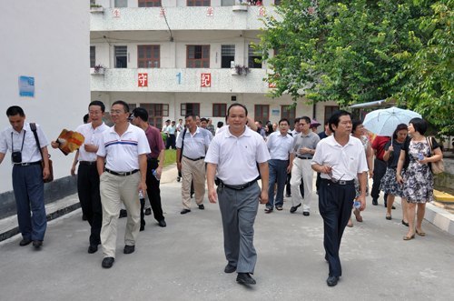校领导深入创新试验区调研 要求扎实推进教师教育改革
