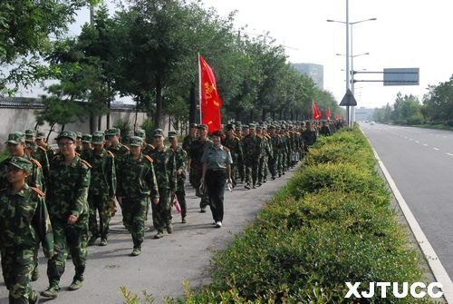 团结就是力量 坚持就是胜利