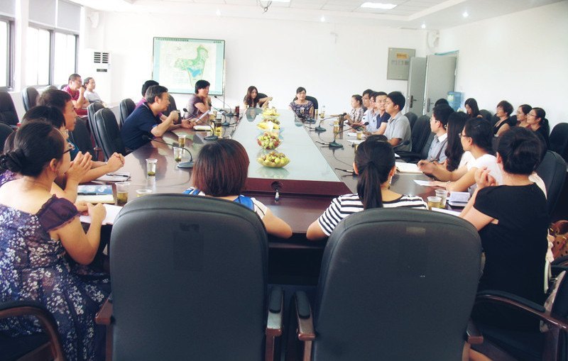 三峡大学科技学院召开2012新进教师座谈会