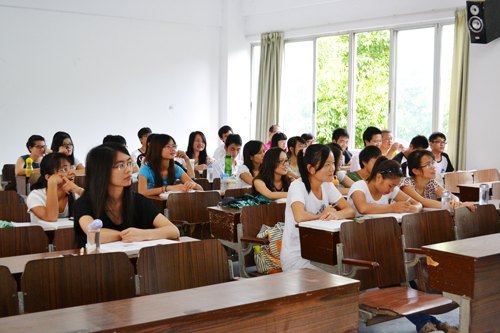 开学首日惠州学院教学秩序良好
