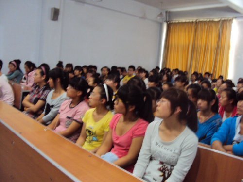 生命科学学院召开新老生交流会