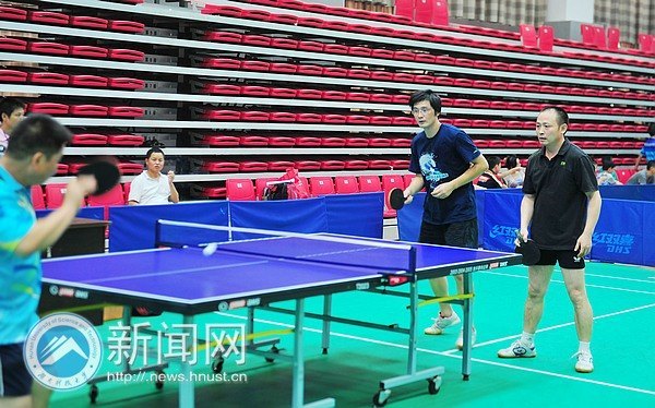 湖南科技大学教师运动员代表队在湘潭市第十一届运动会乒乓球赛上获佳绩