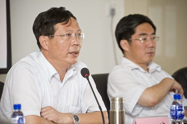 学校召开维护校园安全稳定工作会议