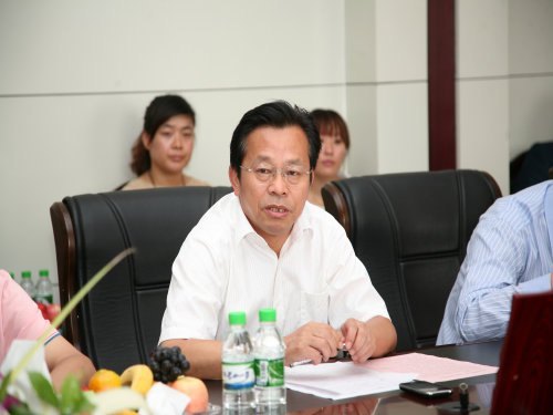 通化师范学院隆重举办庆祝教师节座谈会