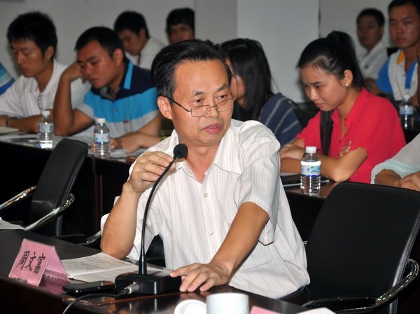 三明学院召开2012年新教师座谈会
