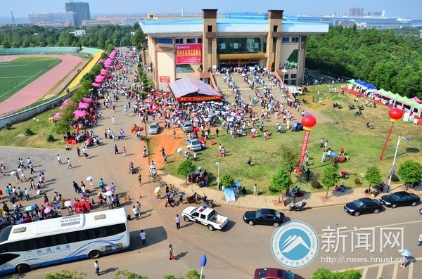 湖南科技大学迎新工作全面展开