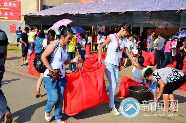 湖南科技大学迎新工作全面展开