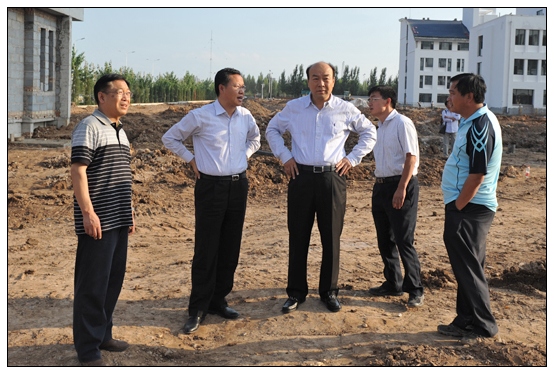 教育厅副厅长王李金来晋中学院新校区视察工作