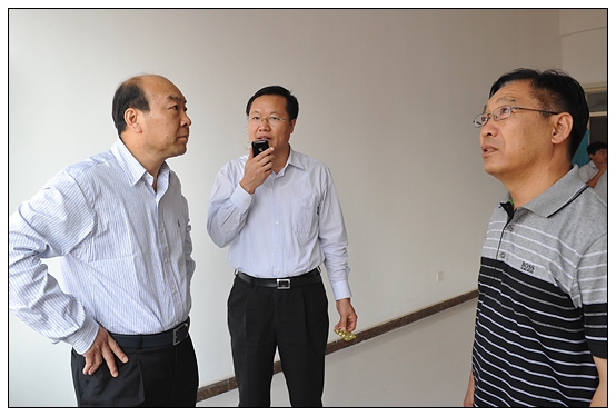 教育厅副厅长王李金来晋中学院新校区视察工作