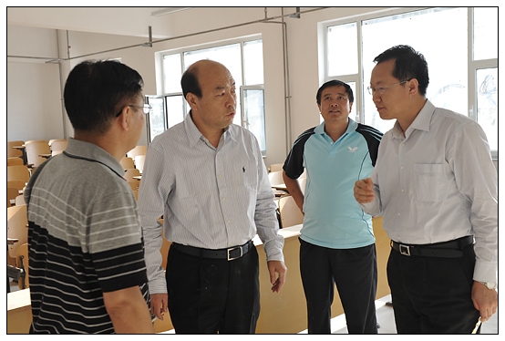 教育厅副厅长王李金来晋中学院新校区视察工作