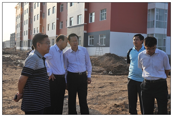 教育厅副厅长王李金来晋中学院新校区视察工作