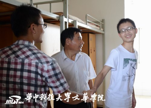【迎新】2012级新生 “远航”的一天